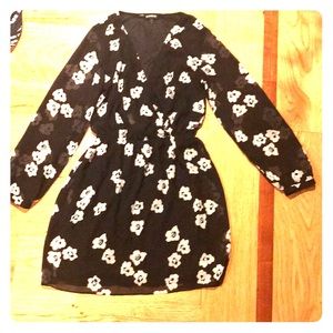 Career/ elegant long sleeve dress NWOT